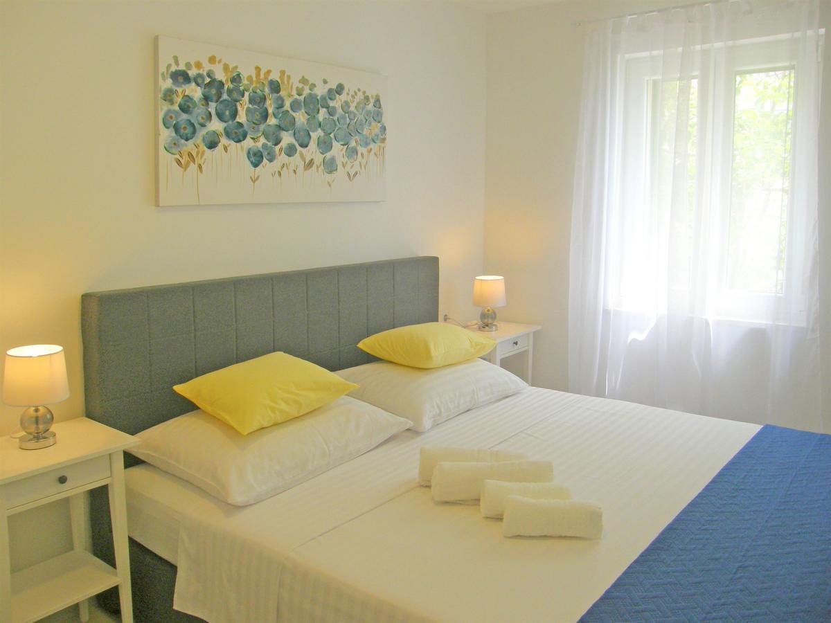 Apartments Mare Primosten Luaran gambar