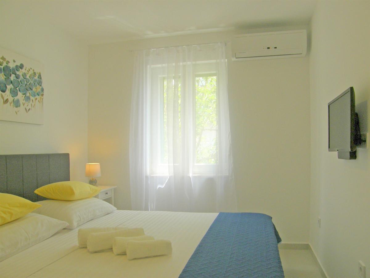 Apartments Mare Primosten Luaran gambar