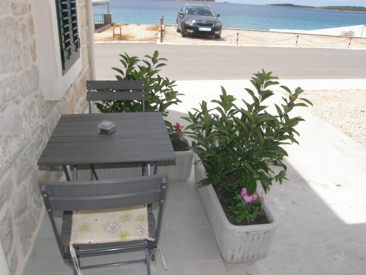 Apartments Mare Primosten Luaran gambar