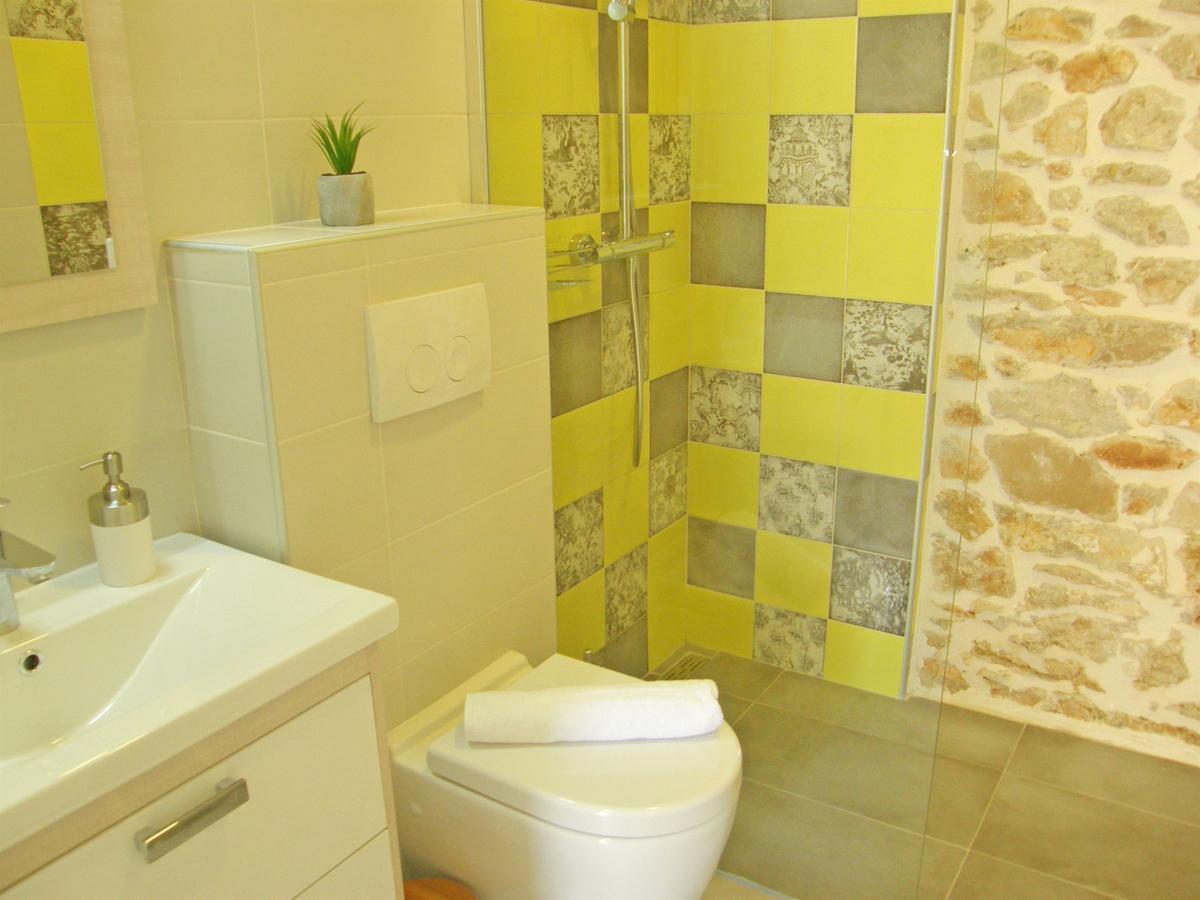 Apartments Mare Primosten Luaran gambar